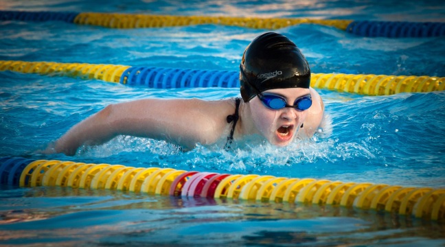 girl swiming joe pacifico elite gamesspeed